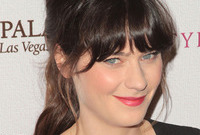 Zooey-deschanels-hairstyles-for-a-long-fringe-side